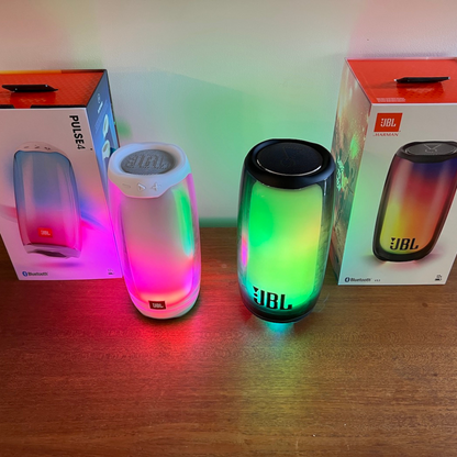 JBL Pulse 5  + JBL Clip 5 Regalo  – ¡Sonido Premium y Potencia al Máximou
